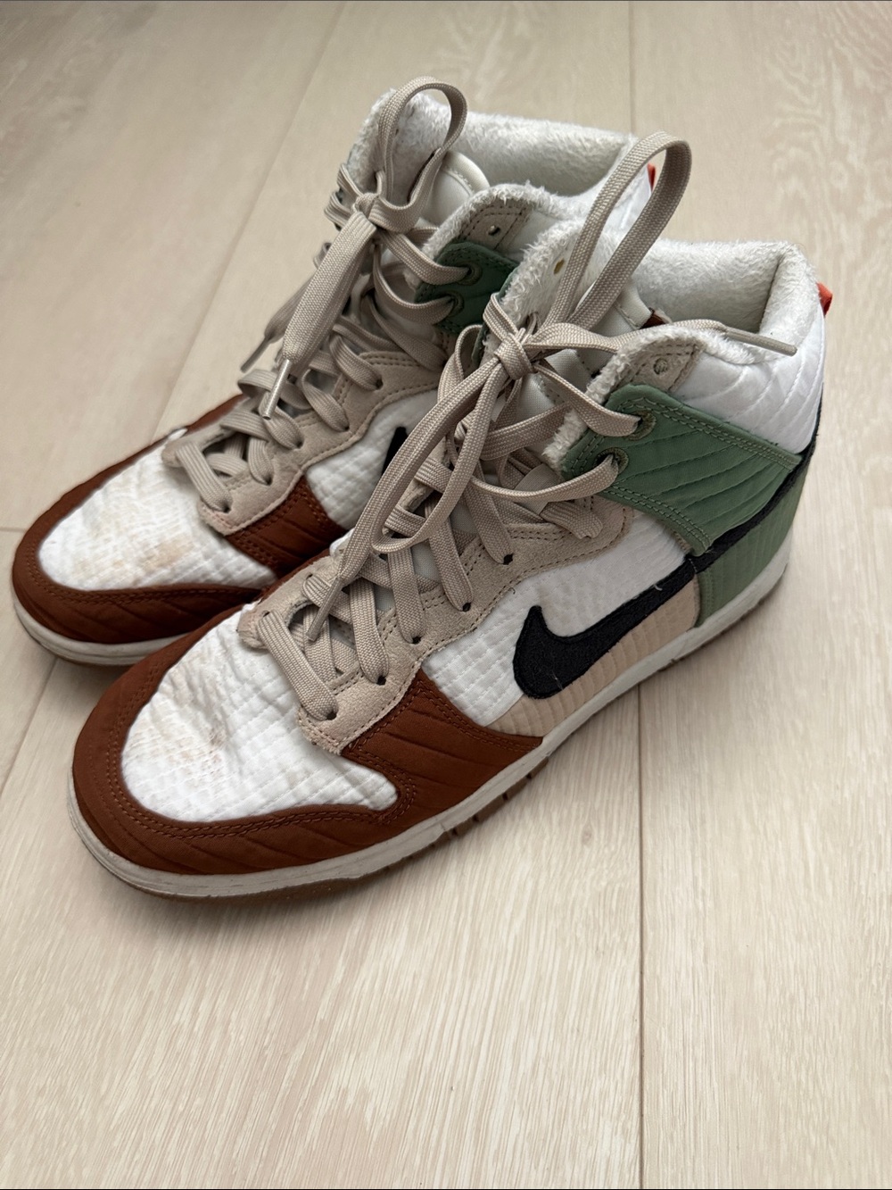 Nike Next Nature Toasty White Brown Green Dunks Sneakers with Black Swoosh - Picture 2 of 12